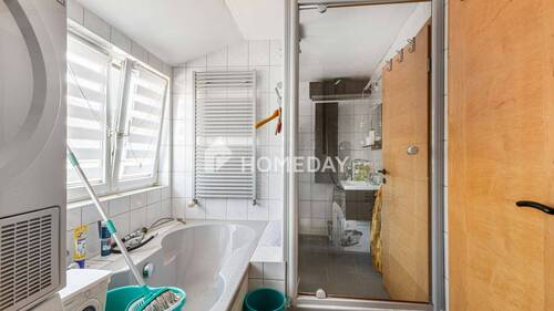DG Badezimmer 1 2 - 