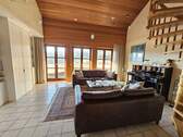 WZ mit Blick zum Balkon - 