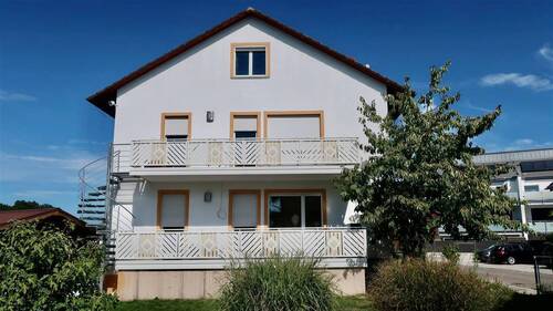 Ansicht Süd mit Balkonen - 1 Zimmer Mehrfamilienhaus, Wohnhaus in Singen (Hohentwiel)