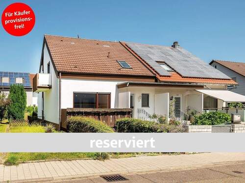 RESERVIERT - Praktisch geschnittene Doppelhaushälfte für Familien und Paare!