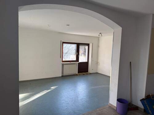 EG Wohnzimmer - 6 Zimmer Einfamilienhaus zum Kaufen in Fürth