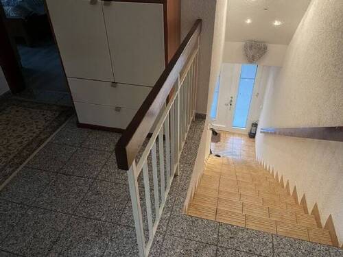 Treppe zum Wohnbereich - 