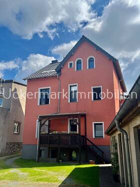...vom Grundstück - 7 Zimmer Mehrfamilienhaus, Wohnhaus in Lychen