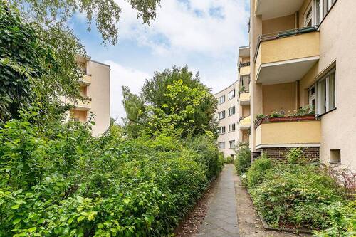 Weg - 2 Zimmer Etagenwohnung zum Kaufen in Berlin