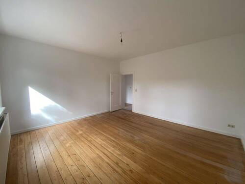 Wohnzimmer Blick 2 - 3 Zimmer Etagenwohnung in Warnemünde