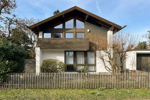 Ansicht von der Straße! - 7 Zimmer Mehrfamilienhaus, Wohnhaus zum Kaufen in Bernried