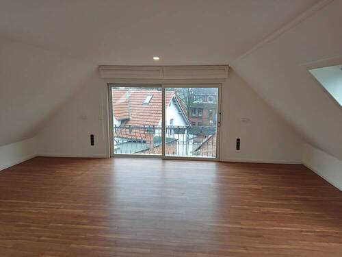 Zimmer 2, Studio DG - 