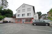 Vorderansicht - Wohn- & Geschäftshaus mit leerstehender Gewerbefläche & Mieteinnahmen aus 3 Wohneinheiten in Detmold