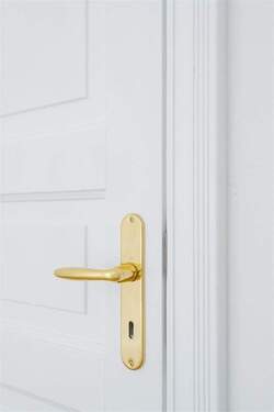 Neue Türen mit Profil und Kass - 