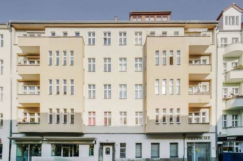 Hausansicht - 1 Zimmer Etagenwohnung zum Kaufen in Berlin