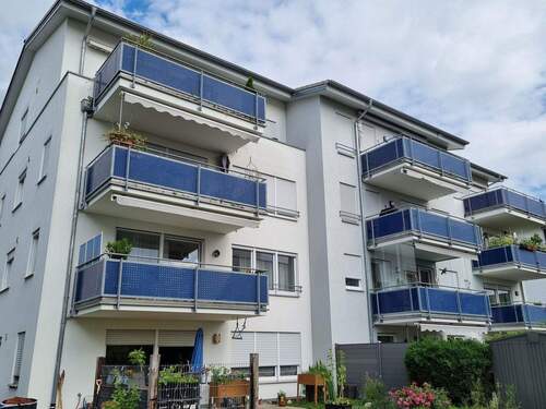 Balkon links - 2. OG - 3 Zimmer Etagenwohnung in Neu-Ulm / Wiley