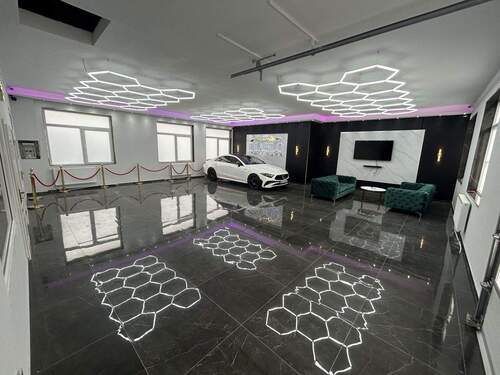 Showroom 2 saniert - SOFORT STARTEN! KFZ-HANDEL, AUFBEREITUNG, SMART-REPAIR, SHOWROOM ETC..