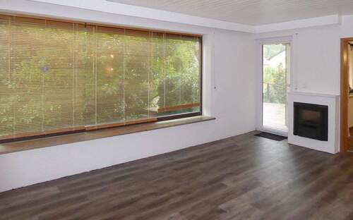 Wohnzimmer EG / Ausgang zur Terrasse - 