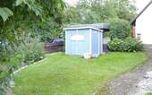 Vorgarten mit Gartenhäuschen - 