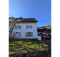 Gepflegte Doppelhaushälfte mit großem Grundstück - Ruppichteroth