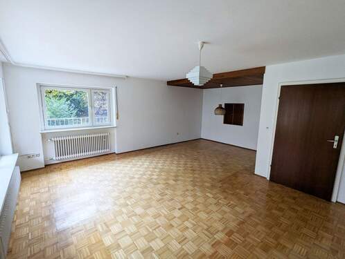 Wohnzimmer 2.jpg - 6 Zimmer Mehrfamilienhaus, Wohnhaus in Fürstenfeldbruck