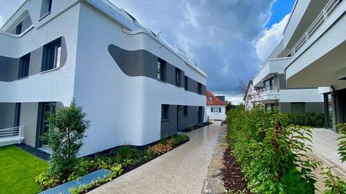 Zugang zum Haus - 3 Zimmer Etagenwohnung zur Miete in Überlingen