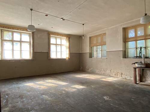 ehemaliges Klassenzimmer - 