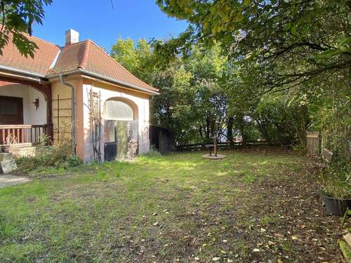 Garten - Mehrfamilienhaus, Wohnhaus mit 300,00 m² in Feuchtwangen zum Kaufen