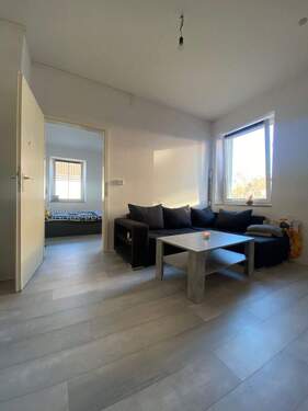 Wohnzimmer.jpg - 2 Zimmer Etagenwohnung zur Miete in Krefeld