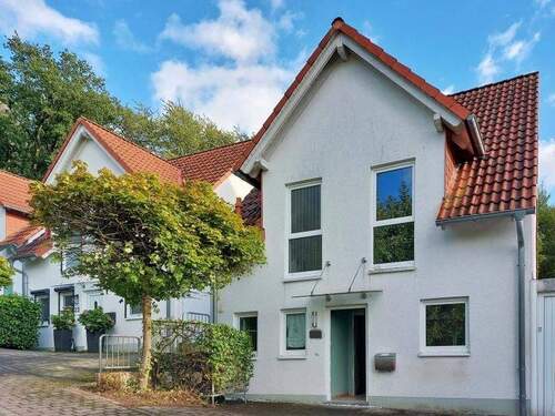 Vorderansicht - Wohnen in bester Lage von Montabaur - Einfamilienhaus mit kleinem Garten