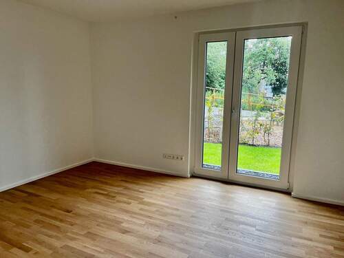 Schlafzimmer mit Blick ins Grüne - 
