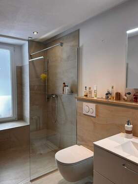 Bad EG.JPG - 6 Zimmer Mehrfamilienhaus, Wohnhaus zum Kaufen in Teutschenthal