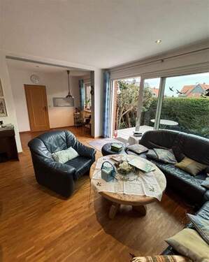 Wohn- Esszimmer Hauptwohnung - 