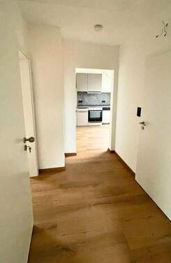 Flur - 2 Zimmer Etagenwohnung zur Miete in Goldbach