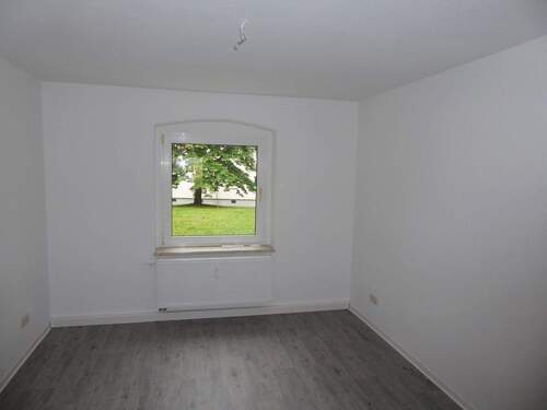 Schlafzimmer (1).JPG - Etagenwohnung mit 40,00 m² in Unterwellenborn zur Miete