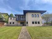 Hausansicht - Ansprechendes Einfamilienhaus in idyllisch gelegenes Wohnobjekt in Bretten - Wanne zum Top Preis