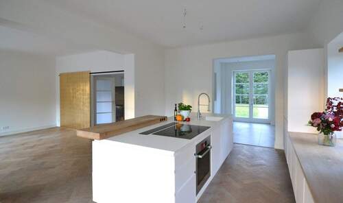 Küche.JPG - 7 Zimmer Einfamilienhaus in Hamburg