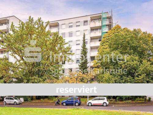 RESERVIERT - Wohnen mit Weitblick: 3-Zimmer-Wohnung mit Balkon und Garage in der Karlsruher Nordweststadt
