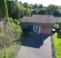 Gepflegtes Einfamilienhaus mit Garage und traumhaftem Grundstück in Leverkusen- Lützenkirchen - Leverkusen / Lützenkirchen