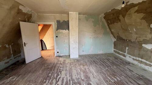 Vorderes Zimmer im 1. OG - 