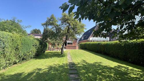 Blick aus dem Garten - Einfamilienhaus mit 130,00 m² in Hamburg zum Kaufen