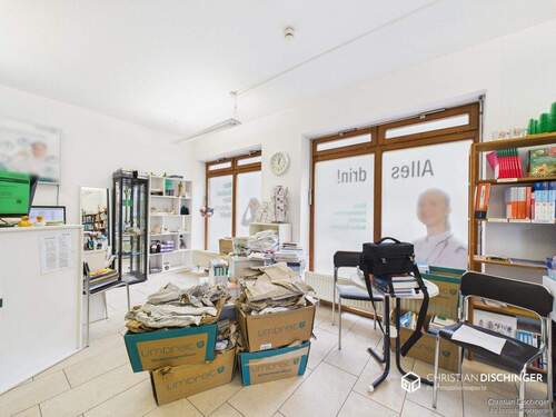 CAM01869G0-PR0269-STILL008 - 