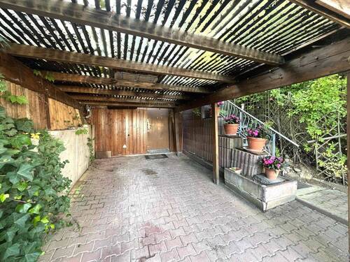 Carport-Aufgang zum Haus.jpeg - 
