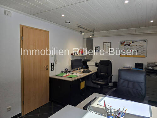 Büro im Keller - 