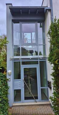 Glasfront außen - Mehrfamilienhaus, Wohnhaus in Koblenz