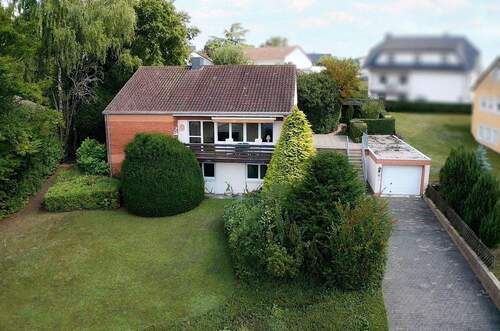 Straßenansicht - 8 Zimmer Einfamilienhaus in Bitburg