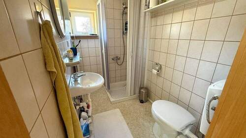 Garage - Duschbad im DG - 