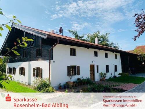 Ansicht Nord-Ost - 7 Zimmer Bauernhaus, Landhaus zum Kaufen in Pfaffing