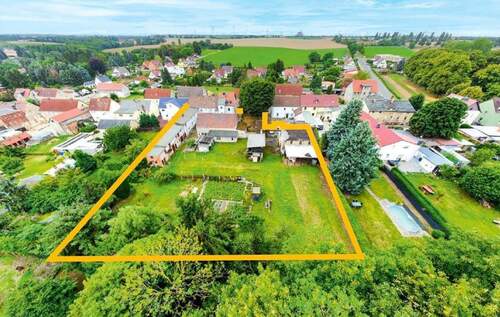 ungefähre Grundstücksgrenze - Mehrfamilienhaus, Wohnhaus zum Kaufen in Hohenmölsen