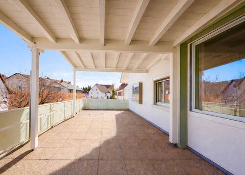 MS4S_Terrasse 2.JPG - 6 Zimmer Mehrfamilienhaus, Wohnhaus in Löffingen