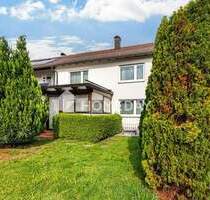 Familienfreundliches EFH mit sonnigem Wintergarten, Doppelgarage & großzügigem Grundstück - Hechingen