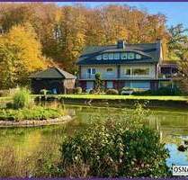 Drei Wohneinheiten, Erdgeschoss und Dachgeschoss wohnen mit der Familie und Souterrain Wohnung evtl. vermieten? - Georgsmarienhütte Oesede