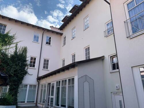 Innenhoflage der Wohnung - 2 Zimmer Etagenwohnung zur Miete in Hildburghausen