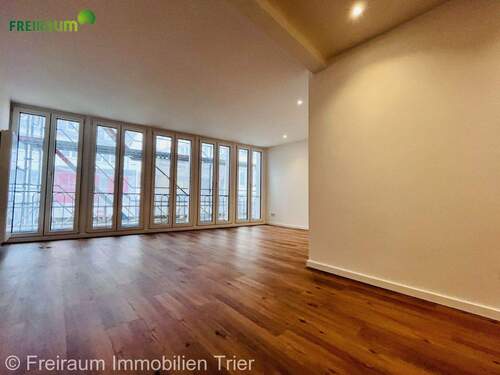 Wohn-Essbereich - 2 Zimmer Etagenwohnung zur Miete in Trier