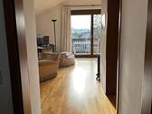 Blick ins Wohnzimmer - 